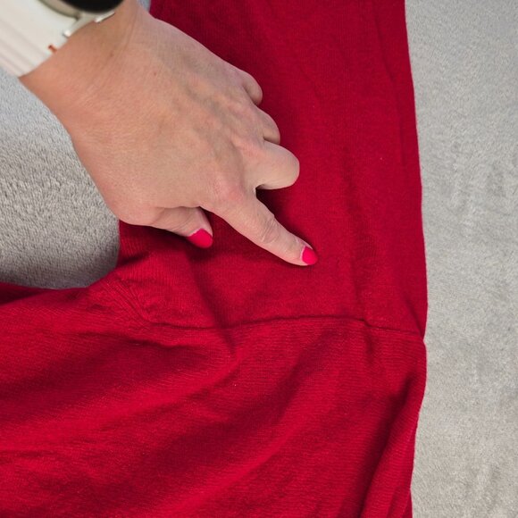 Vintage Cashmere Sweater Womens 38 Small Red Snow Lotus Soft FLAW Cutter Piece - Picture 13 of 15